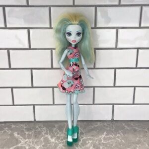 Monster High Lagoona Blue Emoji